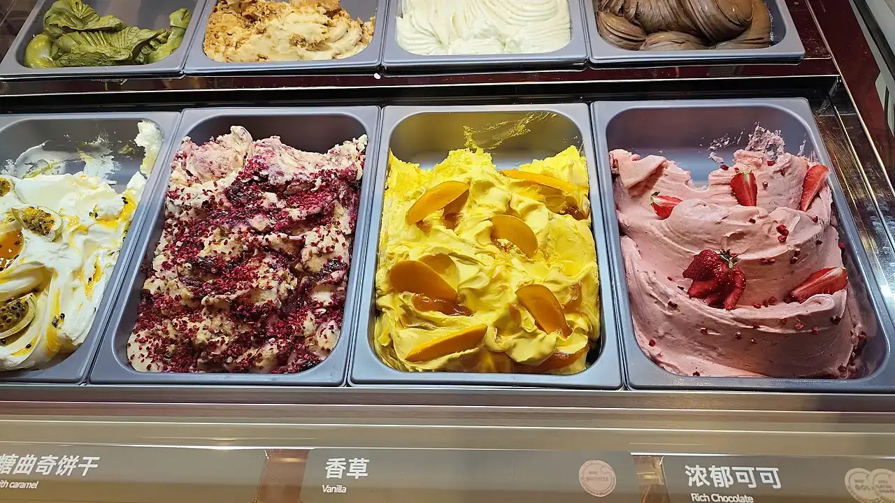 Gelato cabinet